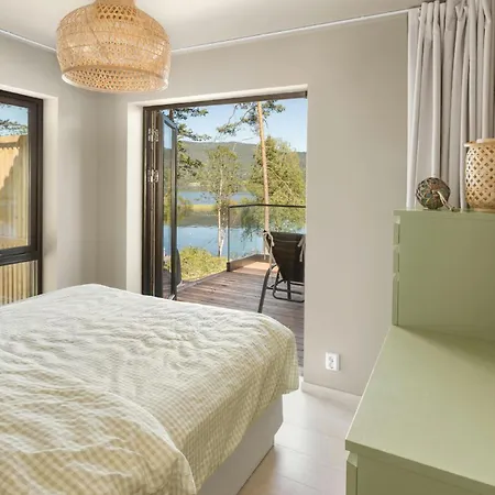 Modern With Panoramic Views *