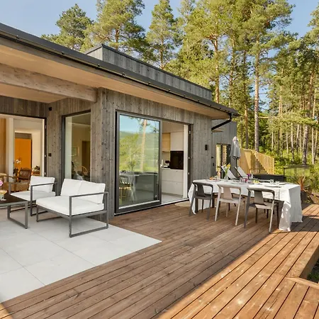 Modern With Panoramic Views Feriehus *