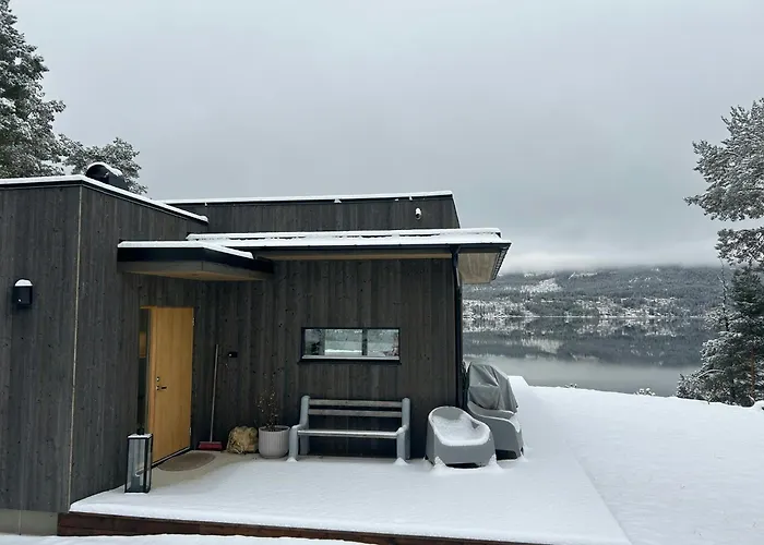 Modern With Panoramic Views *